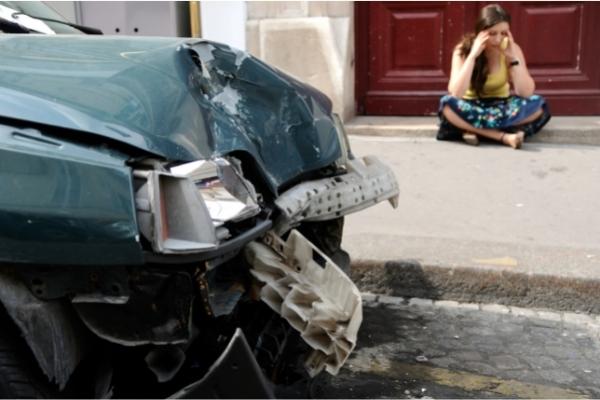 accidente de tráfico con vehículo a la fuga